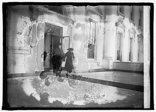Wm. Howard Taft and Mrs. Taft at New Year reception at White House, [Washington, D.C., 1/1/25