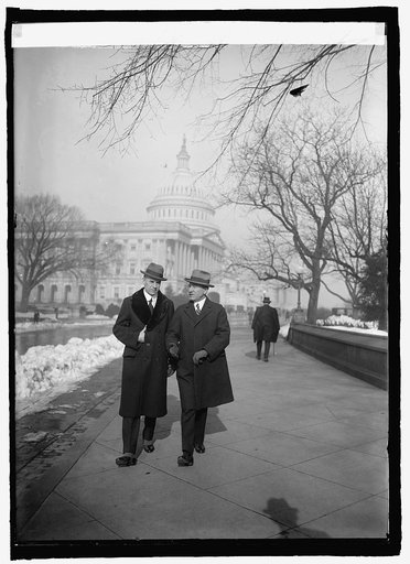Capt. Herbert Hartley of S.S. Leviathan and Rep. Fred Britten at Capitol, [Washington, D.C.], , 1/7/25