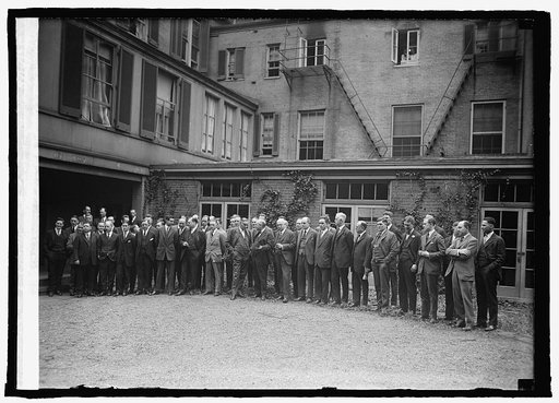 Ex. Sen. Stanley & Clarence Darrow with Wash. lawyers at Cosmos Club, [Washington, D.C.], 3/14/25
