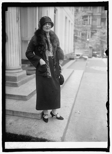 Ethel Barrymore at W.H. [i.e., White House, Washington, D.C.], 4/25/25