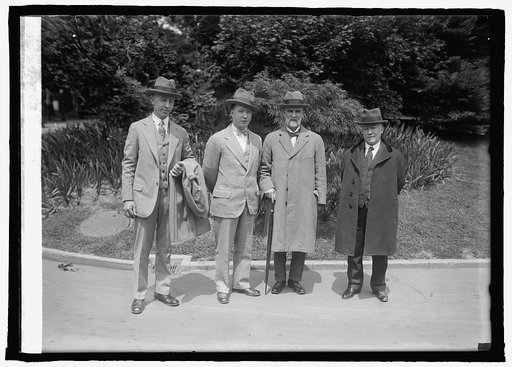 Joseph Lorch, H.C. Walford, F.J. Pullan of Sheffield, Eng. & A. Walford at W.H., [i.e., White House, Washington, D.C.], 5/8/25