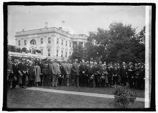 World Police Chiefs at W.H., [i.e., White House, Washington, D.C.], 5/25/25