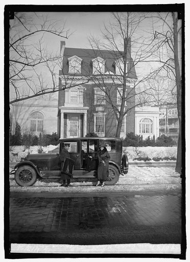 Mary Roberts Rinehart leaving her house, 1/13/26
