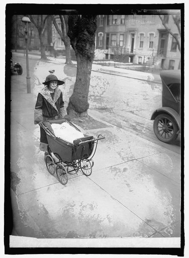 Mrs. Wm. Mitchell & daughter Lucy Trumbull, 2/6/26