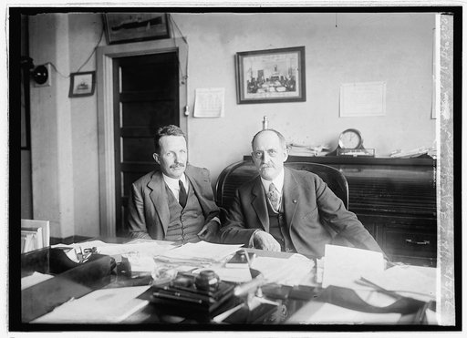 Kermit Roosevelt & E.C. Plummer at shipping board, 3/3/26