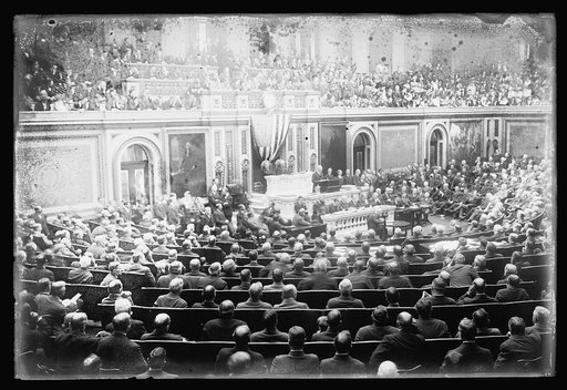 Pres. Wilson addressing Congress on German situation, [Washington, D.C.], May 1916