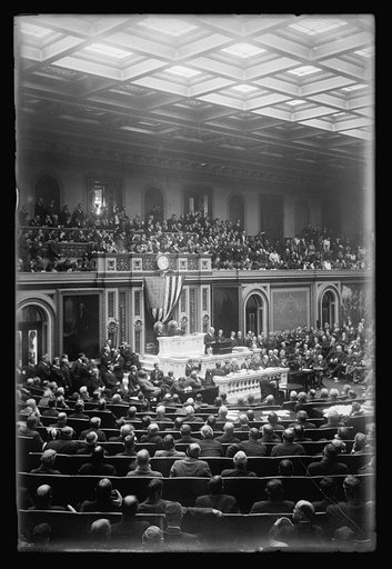 Pres. Wilson addressing Congress on German situation, [Washington, D.C.], May 1916