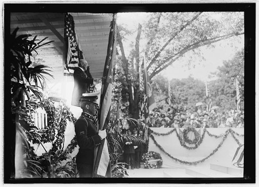 Barry statue unveiling Pres. Wilson speaking, 1917?