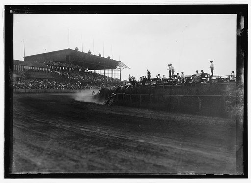 Motorcycle races, Benning, Md., [i.e., Washington, D.C.], 1917