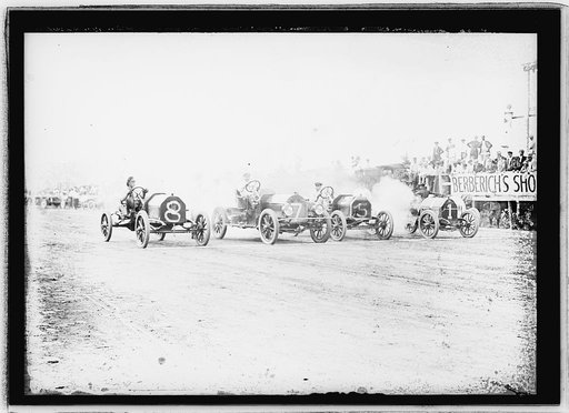 Auto races, Benning, Md., [i.e., Washington, D.C.], c. 1916