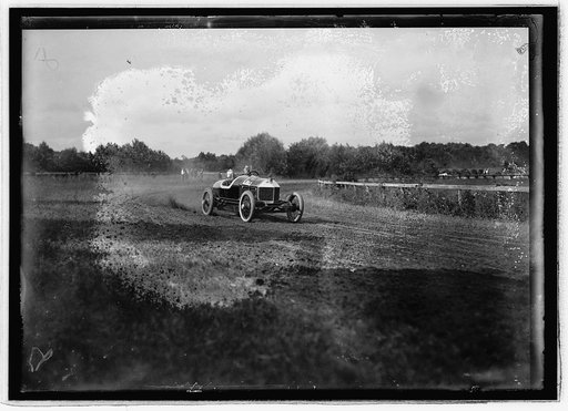 Auto races, Bennings, Md. [i.e., Washington, D.C.], 1915