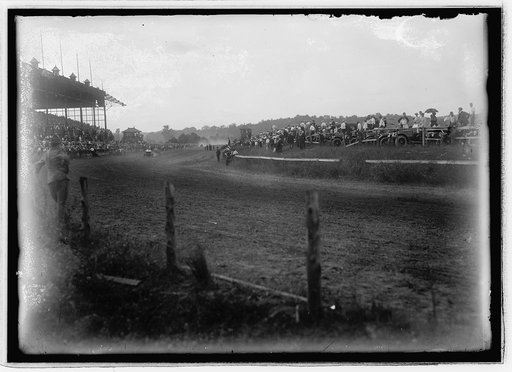 Auto races, Bennings, Md. [i.e., Washington, D.C.], 1915