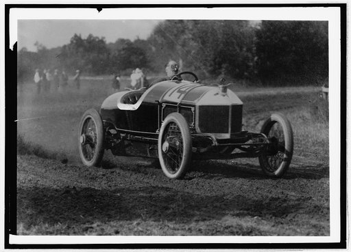 Auto races, Bennings, Md. [i.e., Washington, D.C.], 1915