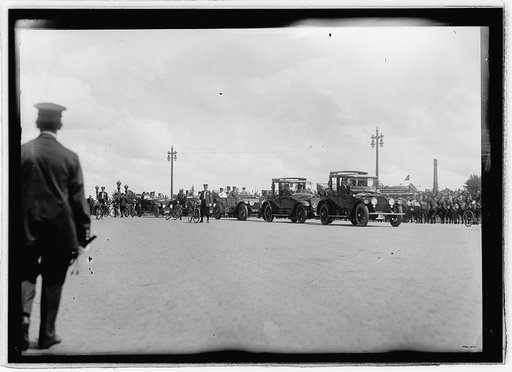 Arrival of Japanese Minister, [Washington, D.C.], Aug. 21, 1917