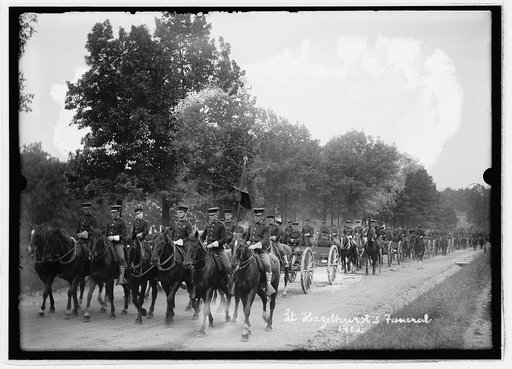 Military funeral, Lt. Hazelhurst, 1912