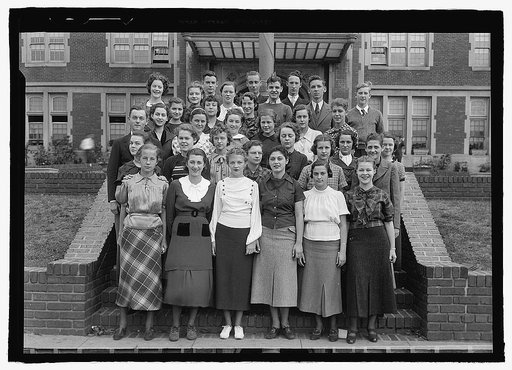 Eastern High School students, Wash., D.C., 1935