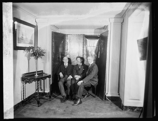 L to R, Gov. Brough of Arkansas, Ex. Sen. J. Hamilton Lewis, Mayor Geo. R. Lunn Sch[...], N.Y.
