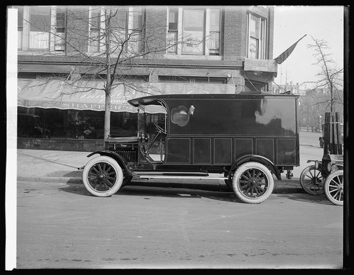 K & W Tire Co. Rainier truck