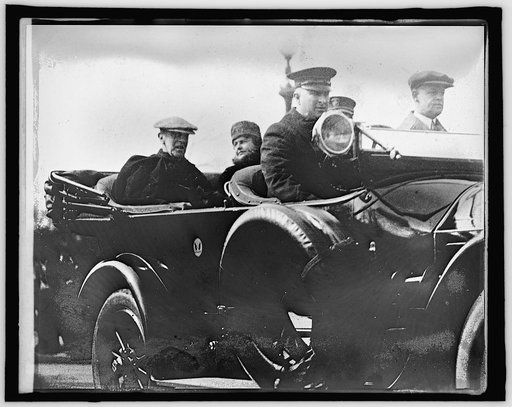 Pres. & Mrs. Wilson in car