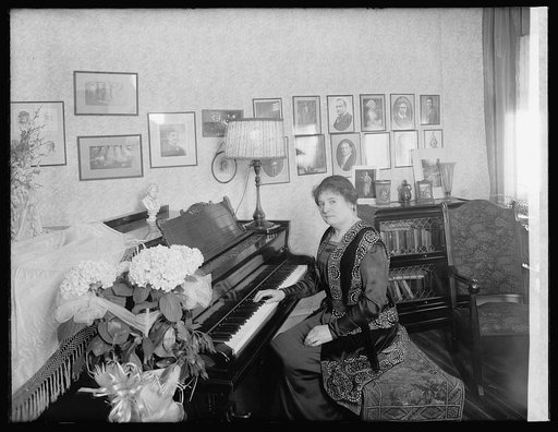Madam Barand Barendse