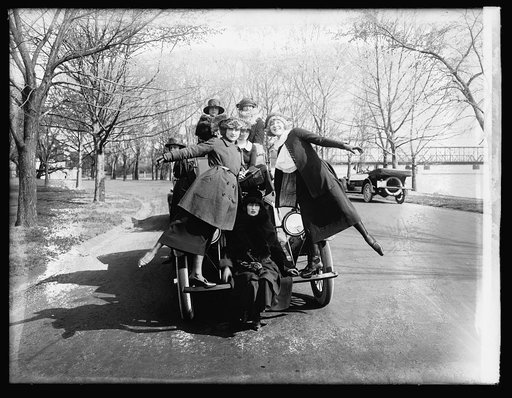 Lanza Motor Co., Greenwich Village Girls