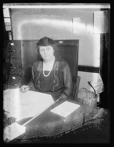 Miss Laura Eckets