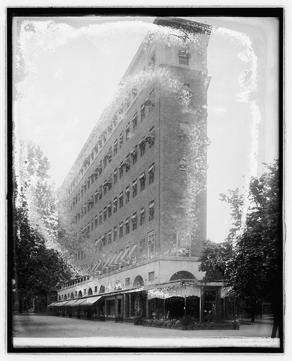 Times [...], Conn. Ave. & M, [Washington, D.C.
