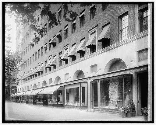 Conn. Ave. bet. N & O, [Washington, D.C.