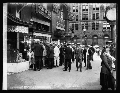 Selinger front, 820 F, N.W., [Washington, D.C.
