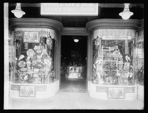 Berbench, 7 St., [Washington, D.C.], store window
