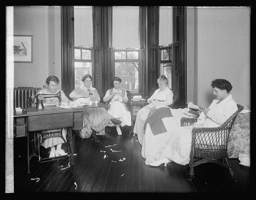 Am. Red Cross, College Women's Club