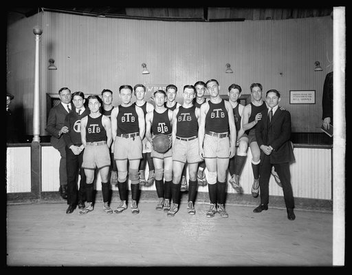 Tech High basketball team, 1921