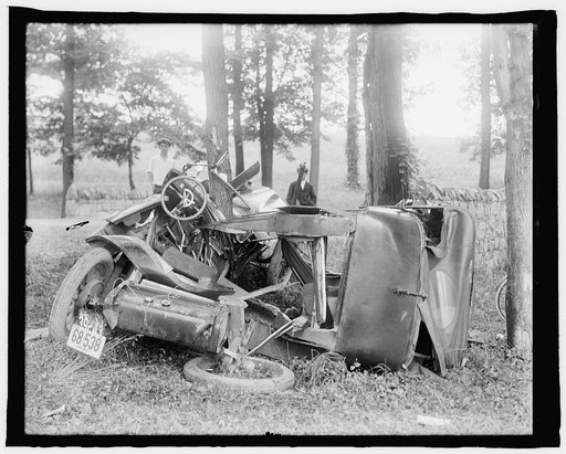 Auto wreck, 1917