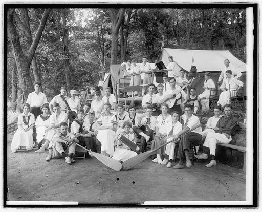 Classy Camp group, 1915
