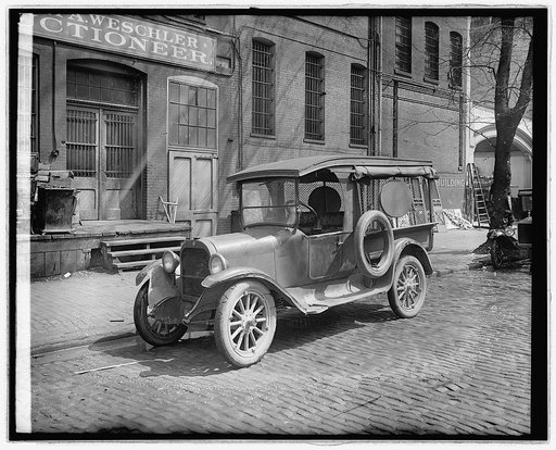 Semmes Motor Co. truck, [1926