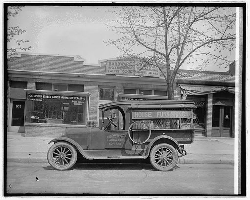 Semmes Motor Co. Petworth Hdwre. Co. truck, [1926