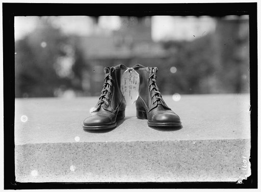 SHOES