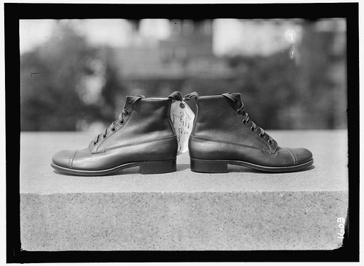 SHOES