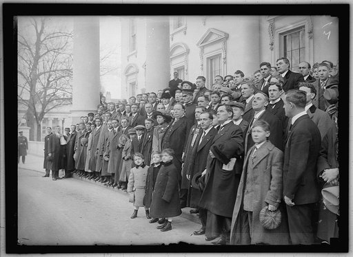 President Taft and group on White House steps
