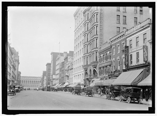 Street view, Washington, D.C.