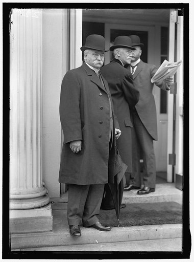 Men at White House, Washington, D.C.
