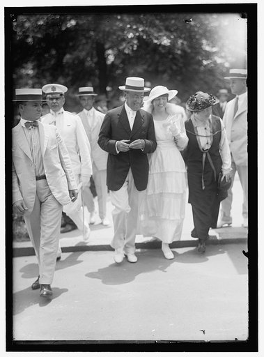 McADOO, MRS. WILLIAM GIBBS, NEE ELEANOR WILSON. WITH FATHER, PRESIDENT WILSON