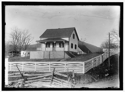 UNIDENTIFIED FARMHOUSE