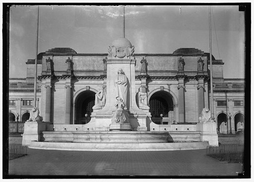 COLUMBUS MONUMENT