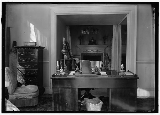 MONTICELLO. STUDY