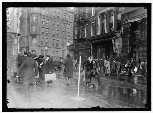 Street scene near G Street, Washington, D.C.