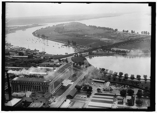 Aerial view, Hains Point and Tidal Basin, with Bureau of Printing and Engraving in foreground, Washington, D.C.