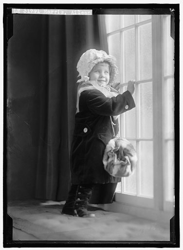 HARRIS, AILEEN. CHILD. PORTRAIT