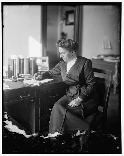 NO CAPTION