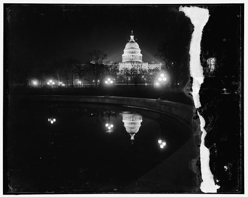 U.S. Capitol at night